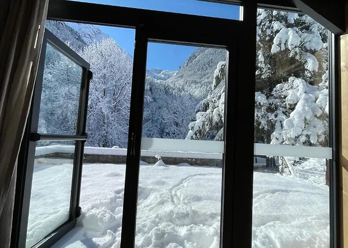 Le Refuge De L'isard Bed & Breakfast 3*