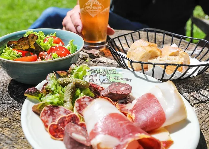 Le Refuge De L'isard Bed & Breakfast 3*